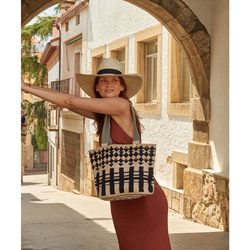 BOLSO Shopping L - SWAN - BEIGE & NEGRO