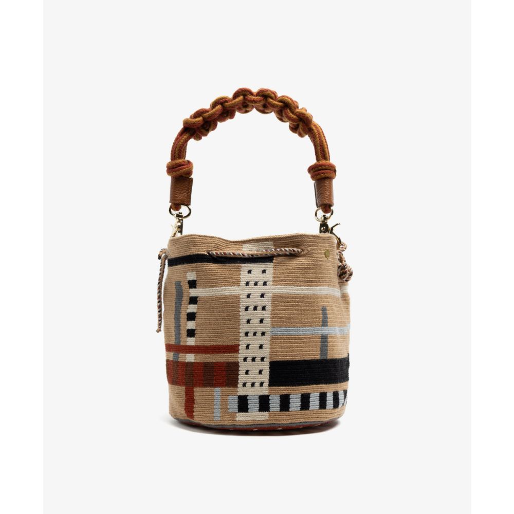 BOLSO MITRA CON ASA DE MACRAMÉ -  AZALEA - CAMEL & NEGRO